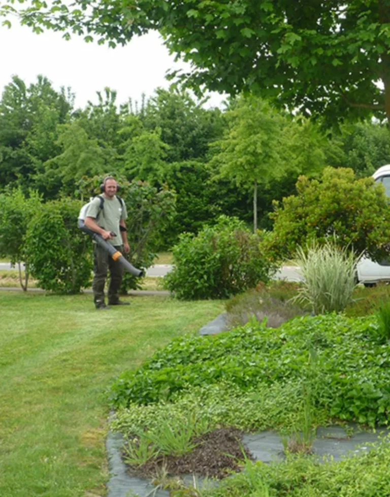 Fourrier Paysage Pepiniere Laval Jardinier 4